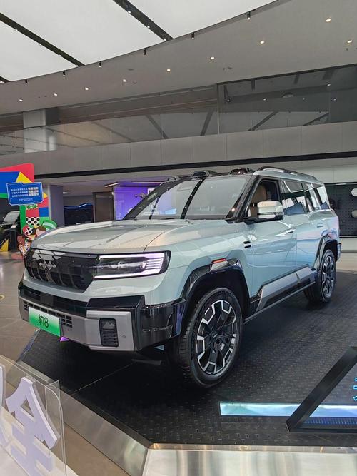 佛山49比亚迪方程豹硬派越野的爆款，英菲尼迪35周年与你共成长